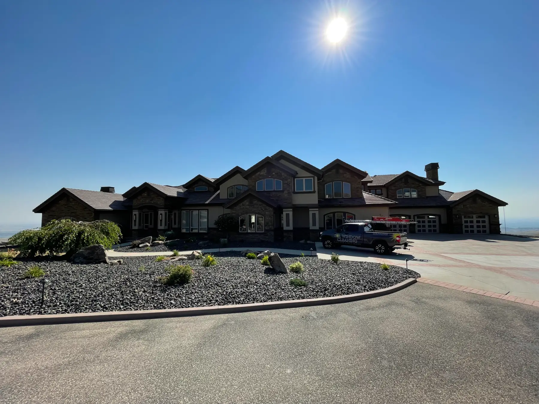 Luxury home exterior and window cleaning in Boise